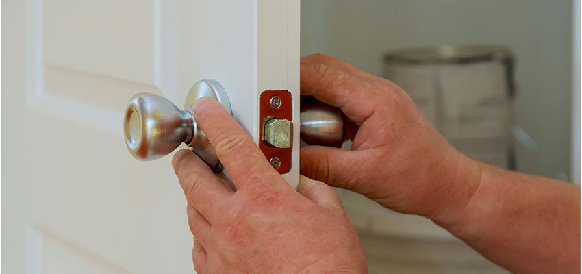 AAA Locksmiths For lock Replacement in Buffalo Grove, Illinois