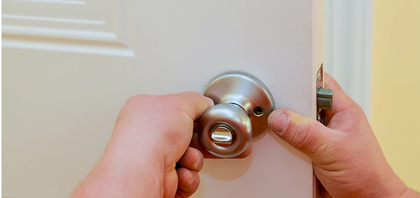 After-hours Locksmith For Lock And Key Installation in Buffalo Grove, IL