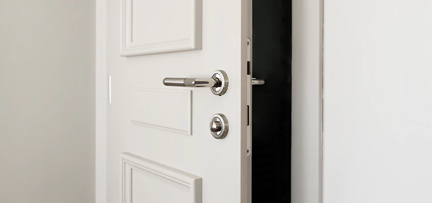 Folding Bathroom Door With Lock Solutions in Buffalo Grove, IL